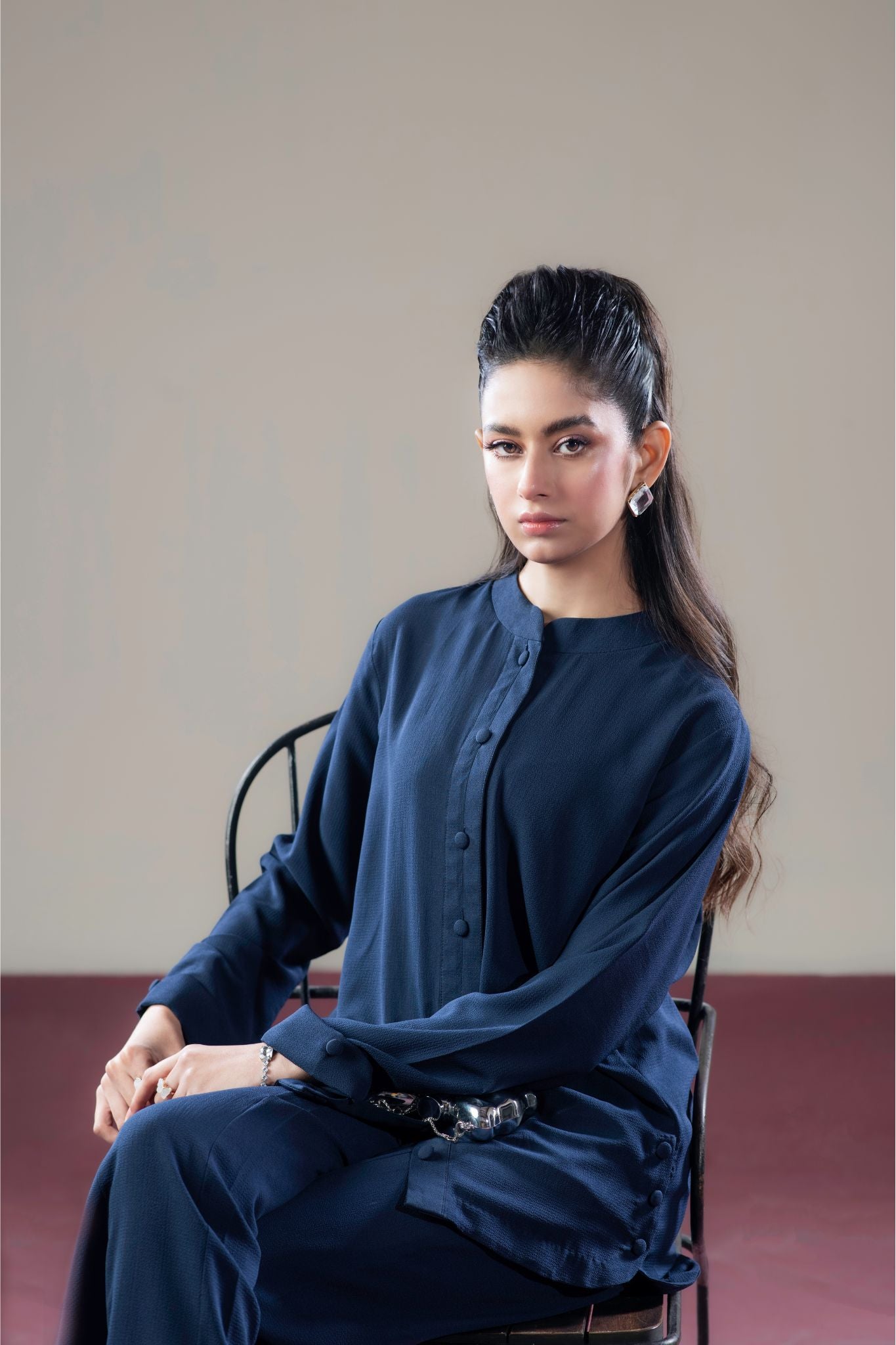 RW16 - Navy Ease