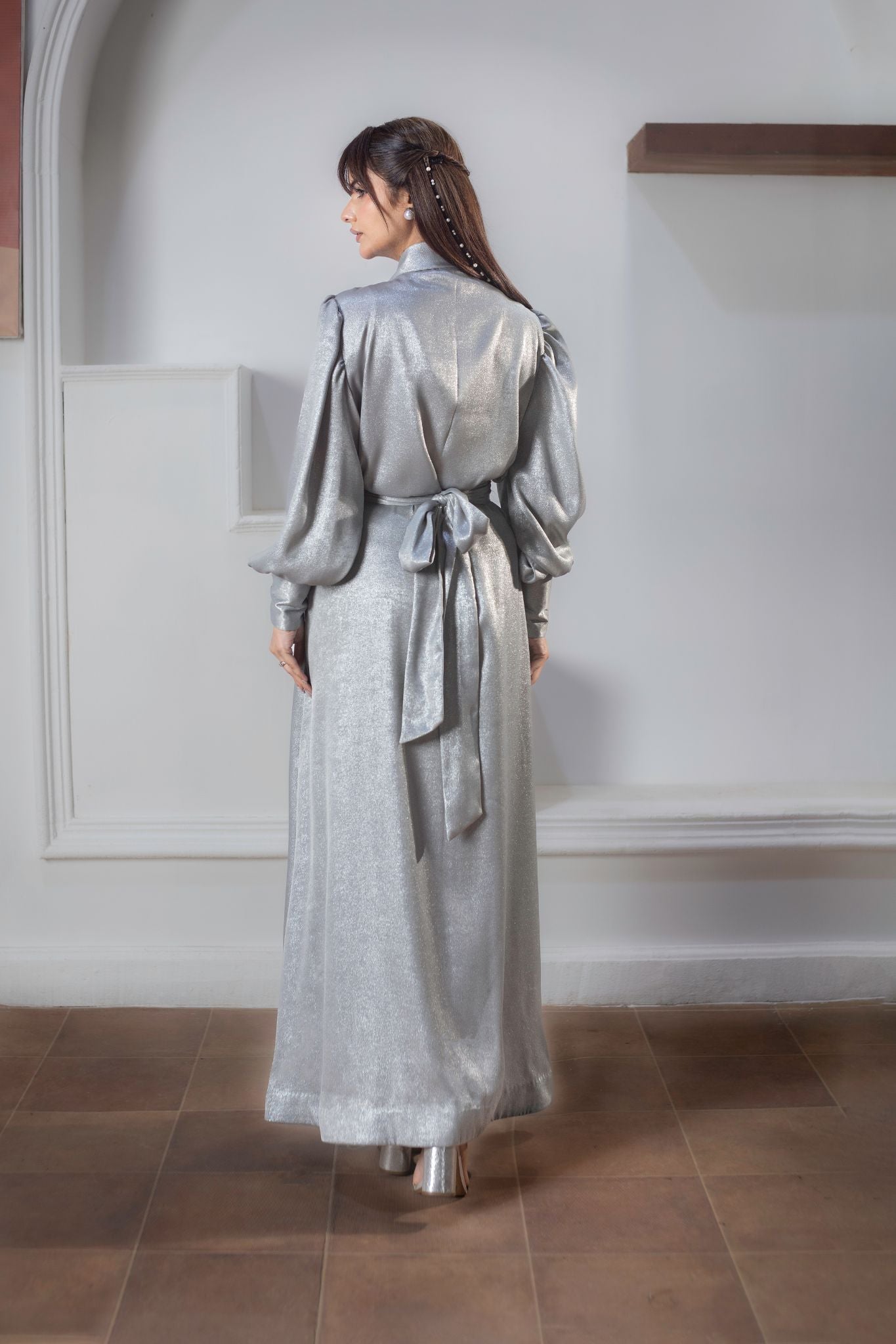 RW07 - Silver Drape