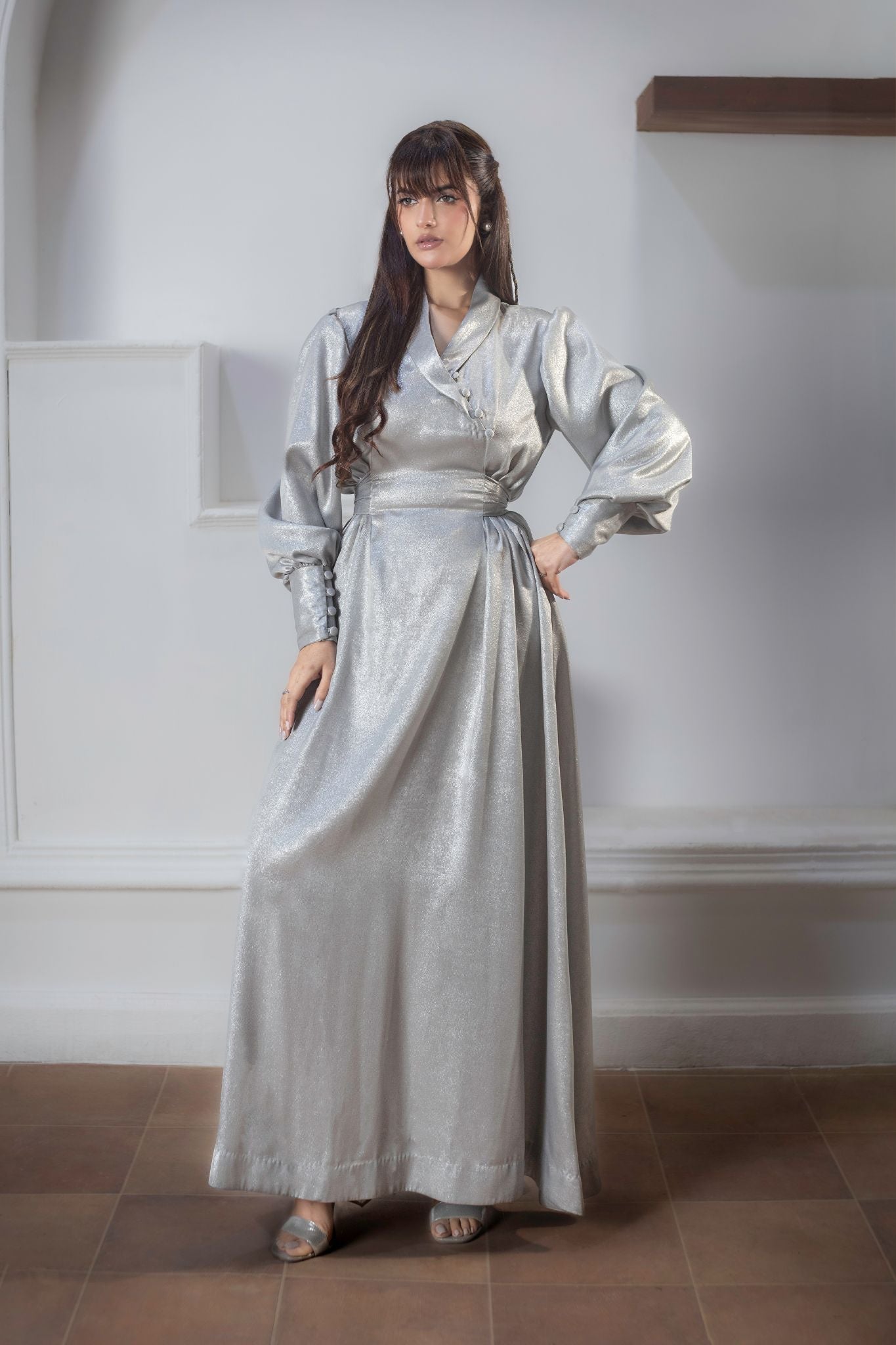 RW07 - Silver Drape
